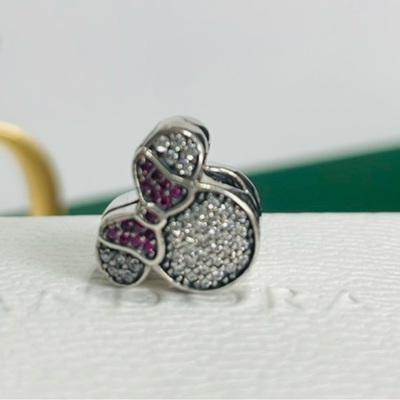 Authentic Pandora Disney Minnie Mouse Pavé Clip Charm - Picture 1 of 7